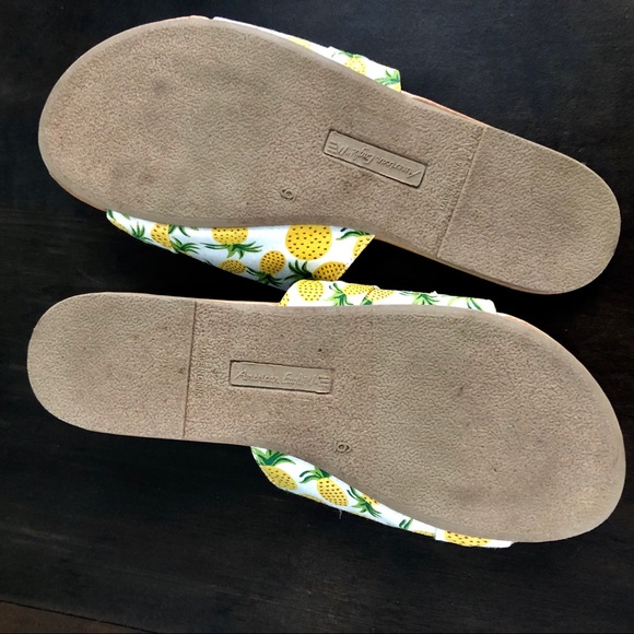 American Eagle Pineapple Print Sandals - Picture 6 of 7